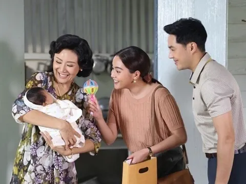 Đêm nào mẹ chồng cũng đòi sang phòng ngủ chung với vợ chồng tôi, lén lút làm chuyện không tưởng