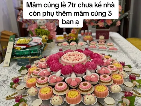 Mẹ bỉm làm tiệc đầy tháng cho con hết gần 70 triệu đồng, mâm cúng 7 triệu khiến nhiều người thắc mắc