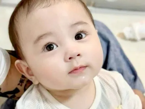 Bà mẹ định đặt tên cho con theo tên người nổi tiếng, người thân phản ứng gắt "Tuyệt đối không được" vì ý nghĩa quá xấu