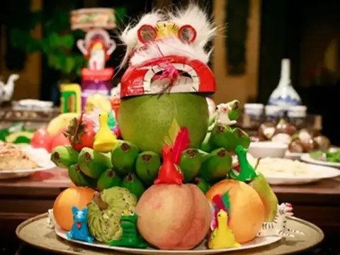 Cúng Rằm Trung thu hãy bày 5 loại hoa để gọi sắc hương, 6 loại quả mời phúc lộc