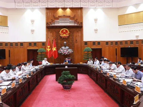 Thủ tướng chủ trì cuộc họp về sắp xếp đơn vị sự nghiệp công lập thuộc các bộ, ngành, địa phương