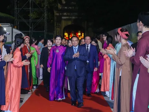 Thủ tướng: Lễ hội Văn hoá thế giới tại Hà Nội 'sẻ chia với đồng bào bị thiên tai'