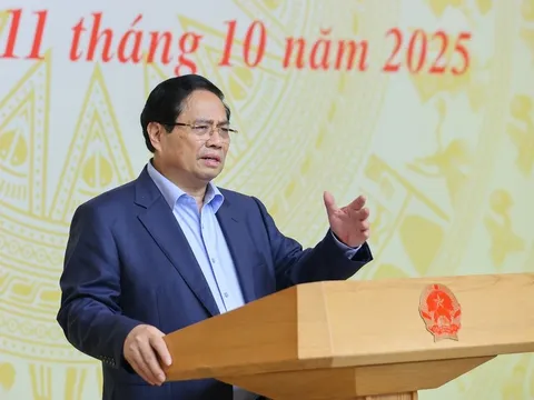 Thủ tướng: Đột phá phát triển nhà ở xã hội phù hợp từng địa phương, đầy đủ hạ tầng và cân đối cung-cầu