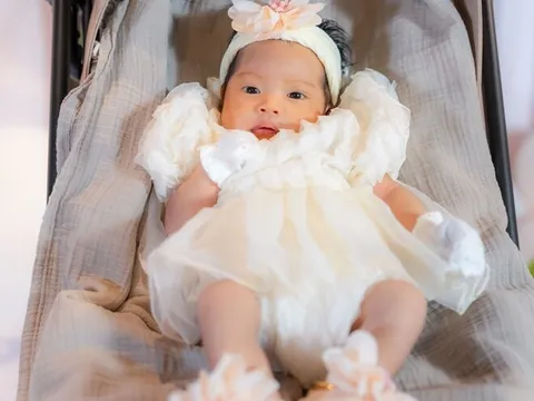 H'Hen Niê dự đoán nhan sắc của con gái khi trưởng thành, nhóc tì 1 tháng tuổi là bản sao của bố