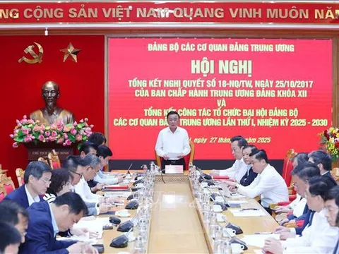Khẩn trương hoàn thiện đề án vị trí việc làm, tiếp tục kiện toàn đội ngũ cán bộ