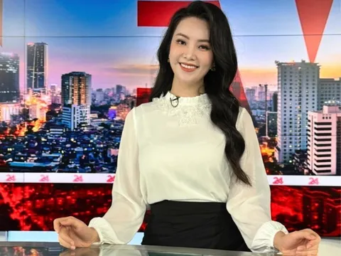 Á hậu Thụy Vân sinh con thứ 2 với đại gia kín tiếng, quý tử đầu lòng 13 tuổi "lên chức" anh trai