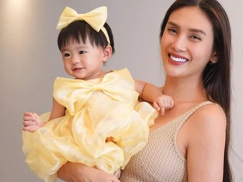 Võ Hoàng Yến lo xa nên sớm tìm trường cho ái nữ 1 tuổi chuẩn bị đi học, không muốn bé quá phụ thuộc bà vú