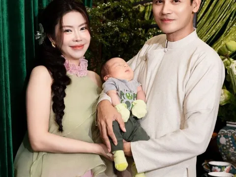Nữ diễn viên sinh con thứ 2 với đồng nghiệp, làm mâm cúng đầy tháng cho quý tử tuyệt đẹp, hơn nhiều sao Việt