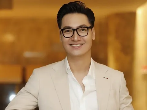 Nam thần VTV cưới bạn học, có 3 con đặt tên rất hay, ái nữ duy nhất lớn lên đẹp như Hoa hậu