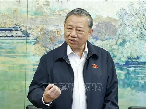 Chăm lo y tế, giáo dục là mục tiêu, động lực phát triển nguồn nhân lực