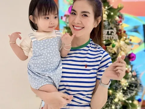 16 tháng tuổi đã đi học, nhìn loạt bữa ăn ở trường quốc tế học phí 150 triệu/năm của con gái Kha Ly ai cũng “choáng”