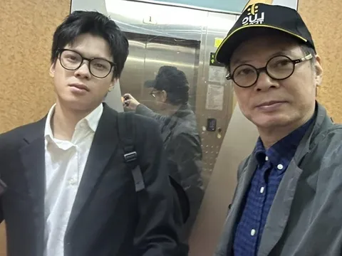 Con trai NSND Trần Lực đi đóng phim phải nghỉ học 1 tháng nhưng thi vẫn đạt 10, ngoại hình được khen điển trai hơn bố