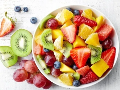 Nên ăn trái cây chua hay ngọt để giúp trẻ tăng đề kháng, miễn dịch trong mùa lạnh?