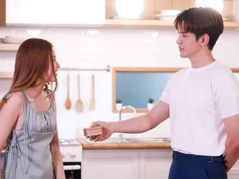 Tết dương theo bạn trai về ra mắt, vô tình nghe anh và mẹ nói chuyện riêng, tôi hoảng loạn bỏ chạy