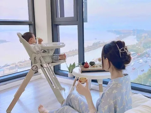 Mâm cơm cữ "rau luộc, thịt luộc" của mẹ Việt gây tranh cãi vì một chi tiết trong bức ảnh, không phải do đạm bạc