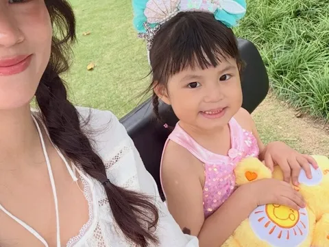 Bị phạt không cho ăn cơm vì bướng bỉnh, cháu nội chủ tịch tập đoàn ở Hà Nội có hành động khiến mẹ lo lắng