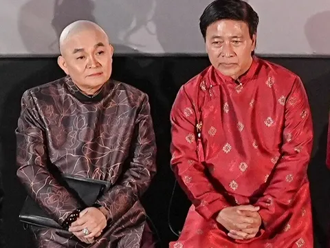 Quốc Tuấn thừa nhận hiện tại "đang sập nguồn rất ghê", tuổi 65 vẫn "cày cuốc" lo cho con trai