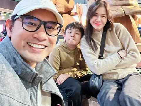 Sao Việt về nước đón Tết: Vợ chồng NSƯT Huỳnh Đông vui mừng xuống phố, Hoàng My một mình chăm con gái