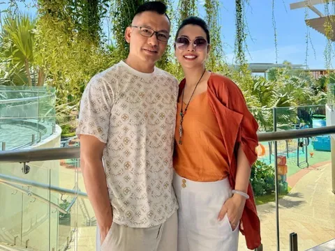 Jennifer Phạm đưa 3 con đi chơi Tết, đại tiểu thư nhà đại gia Đức Hải nay trổ mã xinh đẹp ngỡ ngàng