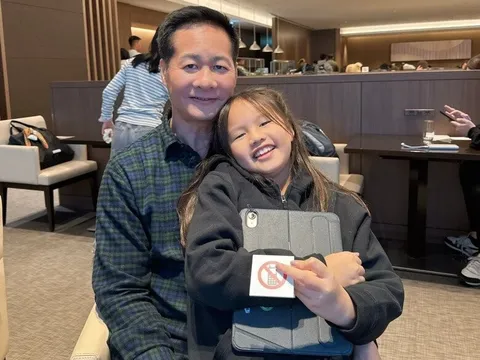 Có con với đại gia hơn 25 tuổi, mỹ nhân Cà Mau được hưởng tài sản trăm tỷ, chồng tự chăm con đến Đại học