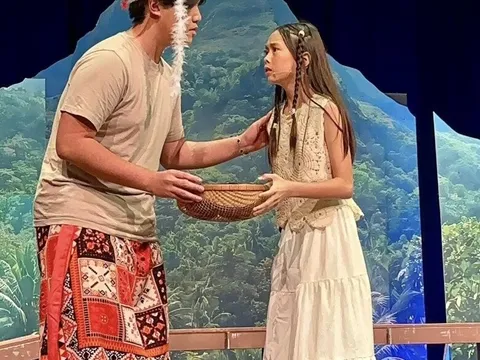 Con gái lai Tây học trường quốc tế 900 triệu/năm, Đoan Trang tự hào khoe loạt thành tích ái nữ khiến ai cũng nể