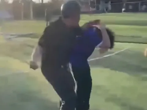 Mẹ bàng hoàng khi xem clip con trai bị đánh, lập tức trình báo công an: Đau lòng lý do bị đánh nhiều lần nhưng không dám nó