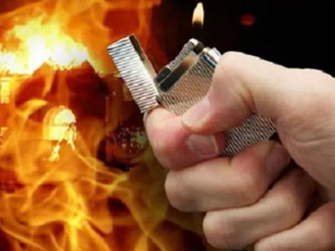 Điều tra vụ cha mẹ nghi bị thiêu sống bằng xăng, người con trai có phải nguyên nhân gây ra sự việc?