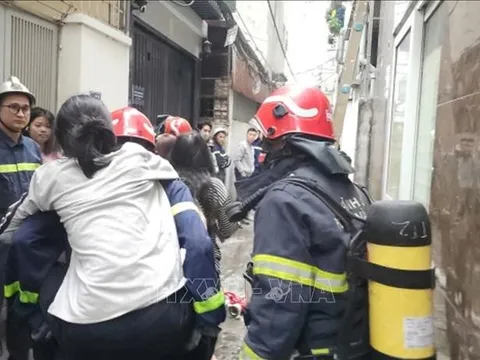 Liên tiếp giải cứu nhiều người dân trong các vụ hỏa hoạn