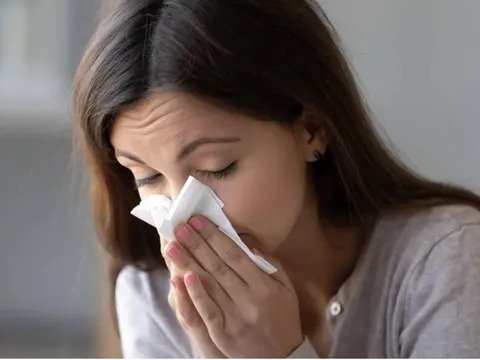 Cô gái mắc cúm A được bác sĩ khuyên nhập viện nhưng bỏ về và cái kết
