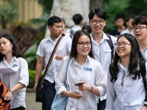 Thông tin mới nhất về thi tuyển sinh lớp 10 ở Hà Nội, dự kiến về môn Toán và Ngữ văn