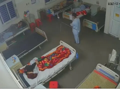 Đóng giả người nhà bệnh nhân để trộm điện thoại bán lấy tiền tiêu xài