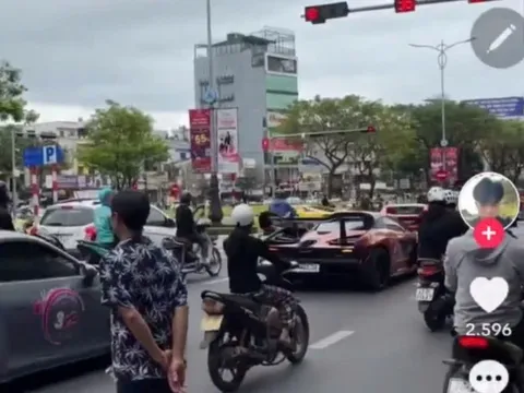 Ai là chủ nhân của dàn siêu xe ngang nhiên vượt đèn đỏ ở Đà Nẵng?
