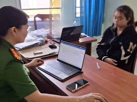 Lời khai thản nhiên của bảo mẫu bạo hành trẻ ở Tiền Giang: Do đang nằm xem điện thoại và bực tức nhất thời