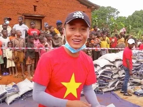 Vì sao thương hiệu Quang Linh Vlogs sụp đổ?