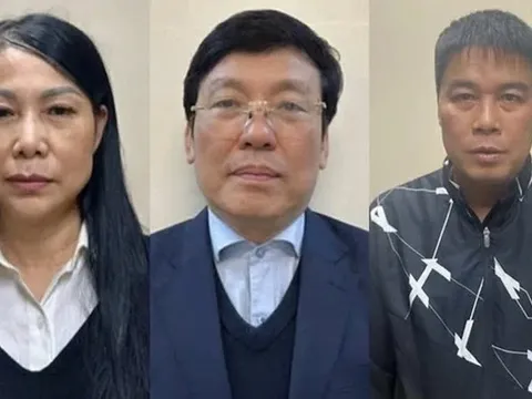 Nhiệm vụ "tối mật" của người lái xe cho Hậu "Pháo"