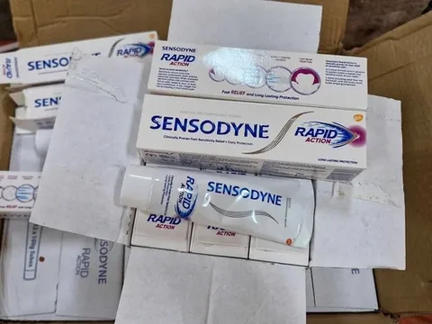 Cận cảnh 480.000 sản phẩm dầu gội đầu, nước xả, kem đánh răng, bút viết là hàng giả, kém chất lượng vừa bị thu giữ