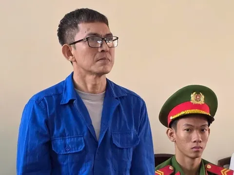 "Sao có chồng rồi mà còn lừa dối", người đàn ông truy sát tình cũ "đến nơi đến chốn" sau loạt chất vấn