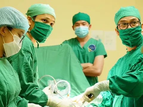 Người phụ nữ có biểu hiện như bị ung thư phổi, sự thật khiến ai cũng phải ngỡ ngàng