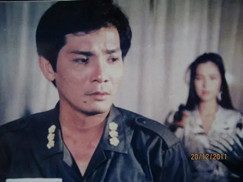 Tài tử từng “đếm tiền mỏi tay” nổi tiếng đào hoa có 12 cuộc tình, nay tuổi xế chiều đơn độc lang thang là ai?