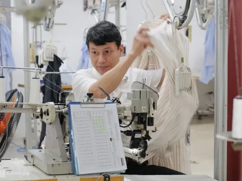 Ba phương án tăng lương tối thiểu vùng năm 2026, cao nhất 9,2%