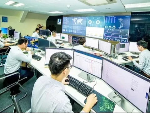 Ngoài tiền lương, 2 nhóm cán bộ, công chức này sẽ được nhận thêm 5 triệu/tháng từ ngày 15/8