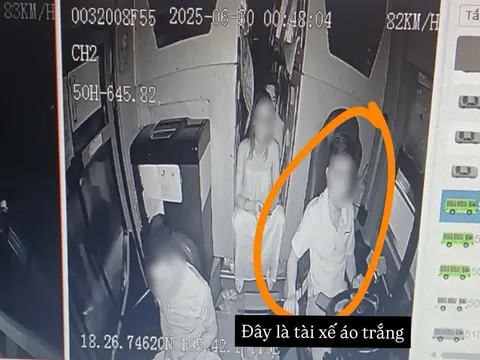 Đang ngồi xe giường nằm từ Đà Nẵng đi Hà Nội, nữ hành khách bất ngờ thấy người thò tay vào bụng: Tài xế một mực khẳng định điều này