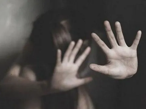 Bác sĩ biến thái xâm hại 299 bệnh nhân, nạn nhân nhỏ nhất chỉ 1 tuổi gây phẫn nộ: Phơi bày bí mật phòng khám