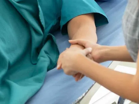 Giải mã bí ẩn: Giây phút cuối cùng trước khi qua đời, não bộ con người nhìn thấy gì?