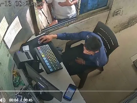 Clip nhân viên trạm thu phí bị tát tới tấp, nguyên nhân phía sau còn khiến dư luận phẫn nộ hơn