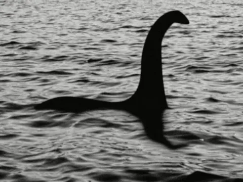 Quái vật hồ Loch Ness lại xuất hiện: Nhân chứng kể lại khoảnh khắc chạm mặt với chuyển động đầy ma mị