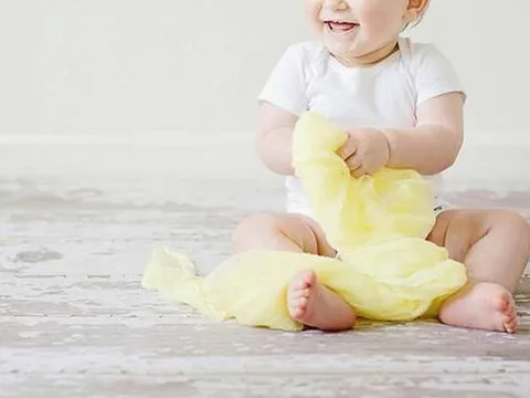 COVID-19 tái bùng phát: Bác sĩ cảnh báo nếu trẻ nhỏ có dấu hiệu này cần đi khám ngay chớ chần chừ