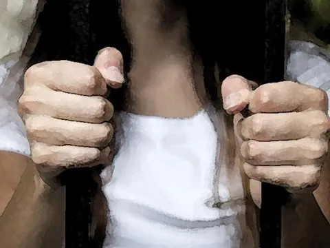 Thiếu nữ 16 tuổi bị dụ vào 'động bàn tơ' tiếp khách, ép phải làm điều động trời: Người cha bật khóc khi biết sự thật