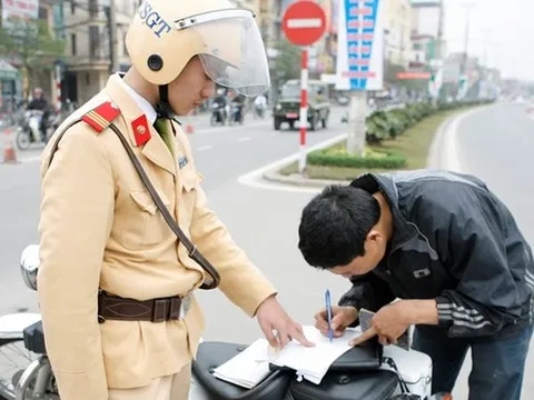 Từ nay: Người điều khiển ô tô, xe máy vi phạm lỗi này sẽ bị tịch thu xe vĩnh viễn, ai cũng cần nắm rõ