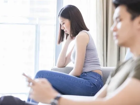 Em trai đưa bạn gái về ra mắt: Cô ấy chính là người tình bí mật mà tôi giấu vợ bao năm nay